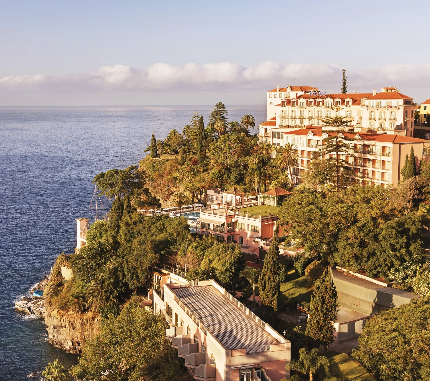 Reid's Palace wedding venue