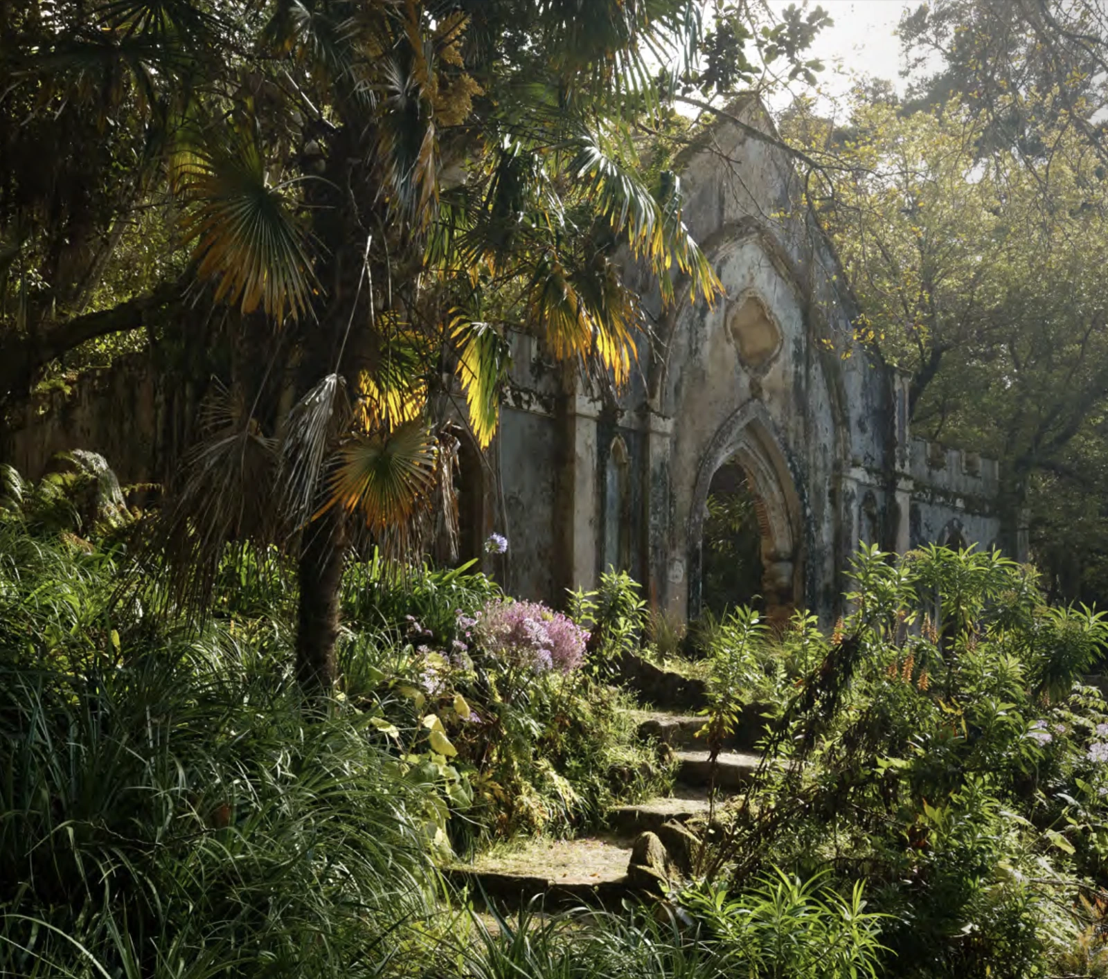 Romantic Ruin chapel at Monserrate, an ivy-clad outdoor ceremony setting in the Sintra gardens