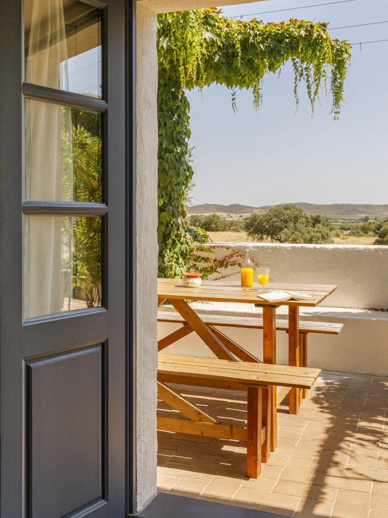 Working-farm walk at São Lourenço do Barrocal, Alentejo