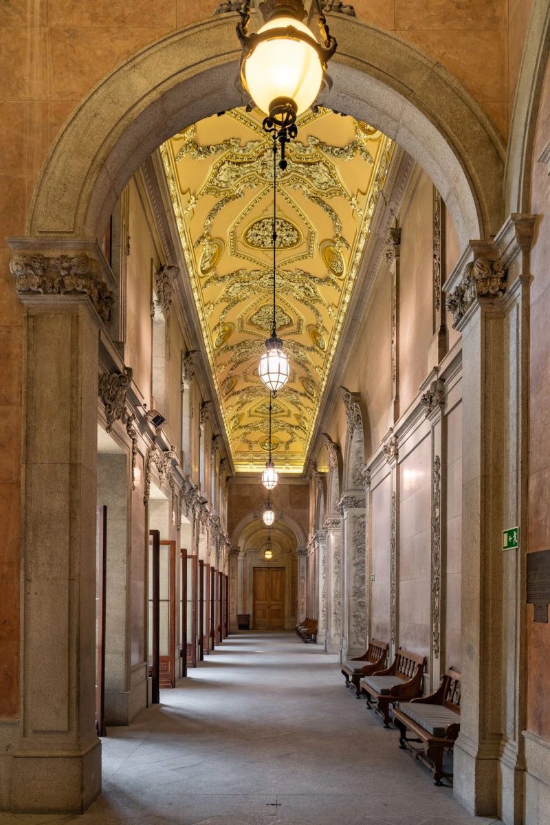 The second-floor cloisters at Palácio da Bolsa used for a wedding drinks reception above the main halls.